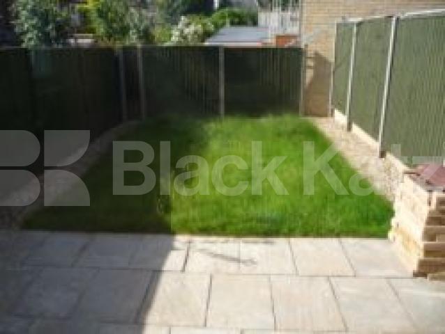 			4 Bedroom, 1 bath, 1 reception Terraced House			 Coleridge Road, CROUCH END N8